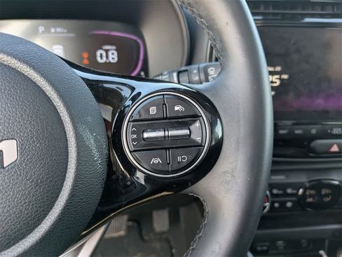 Used 2024 Kia Soul EX image 23