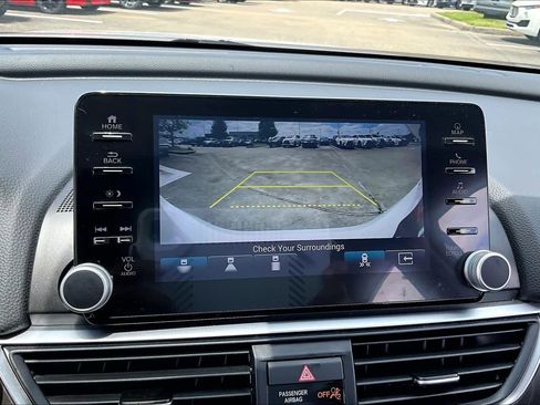 Used 2022 Honda Accord Touring image 25