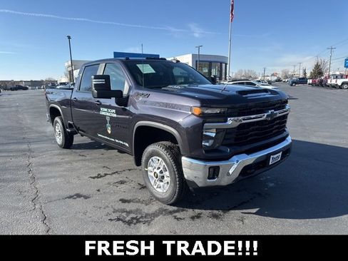 Used 2024 Chevrolet Silverado 2500 LT w/ Safety Package image 1