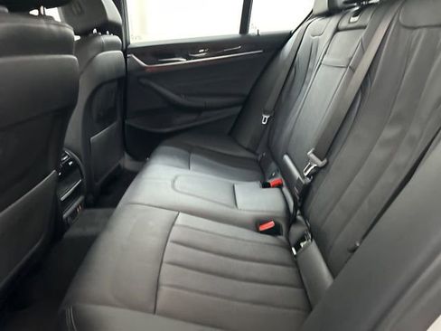 Used 2022 BMW 530i xDrive w/ Convenience Package image 29