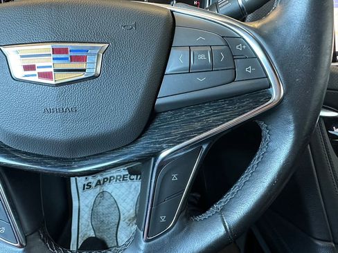 Used 2021 Cadillac XT5 Premium Luxury AWD/4WD image 4