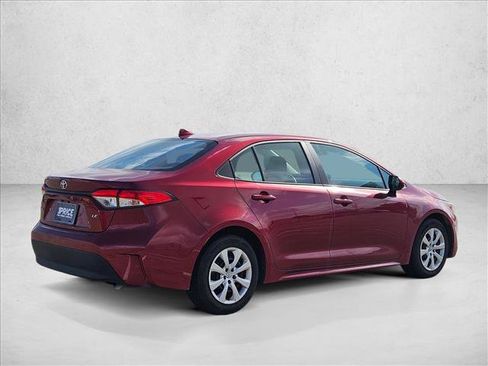 Used 2025 Toyota Corolla LE FWD image 5