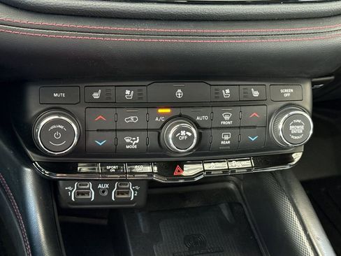 Used 2021 Dodge Durango R/T w/ Blacktop Package image 34