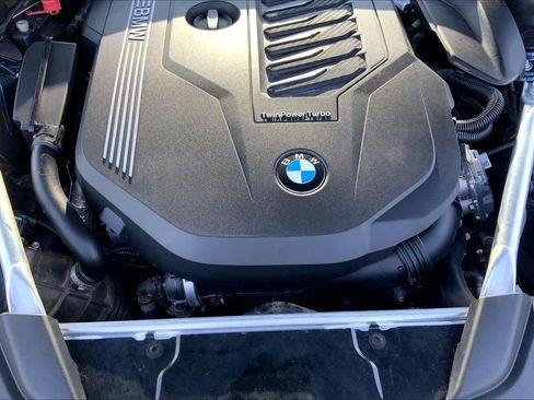 Used 2023 BMW 540i w/ M Sport Package RWD image 33