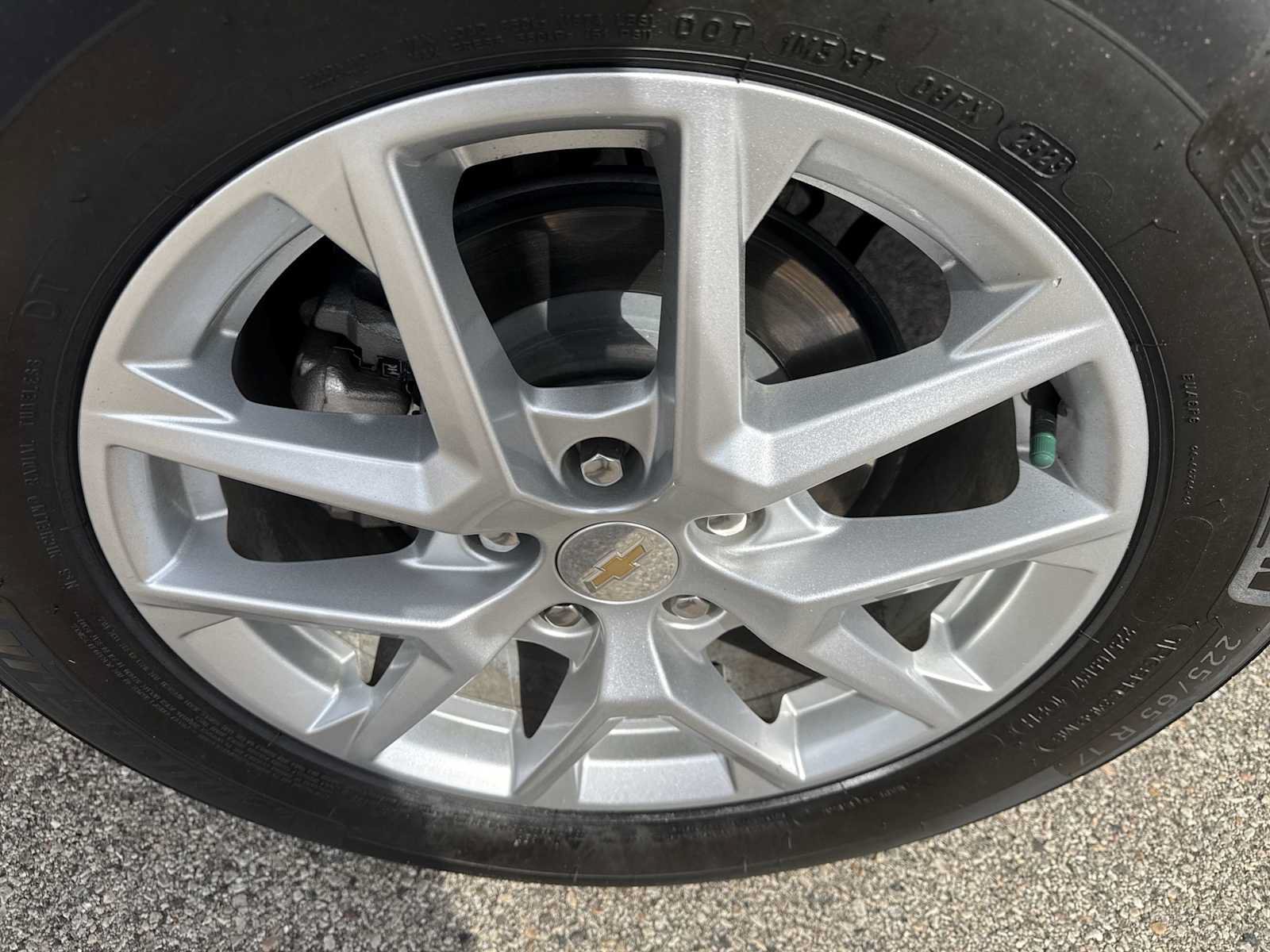 Certified 2024 Chevrolet Equinox LT FWD image 31
