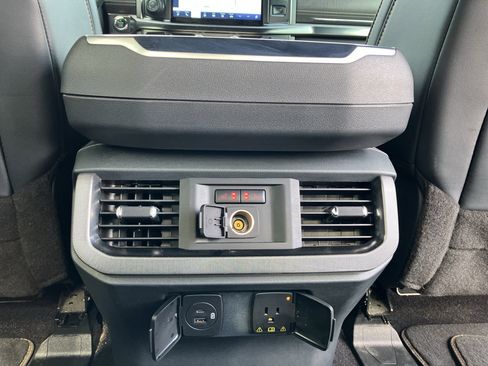 Used 2022 Ford F150 Platinum w/ Equipment Group 701A High AWD/4WD image 35