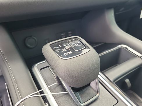 New 2026 Nissan Pathfinder SL w/ SL Premium Package image 36