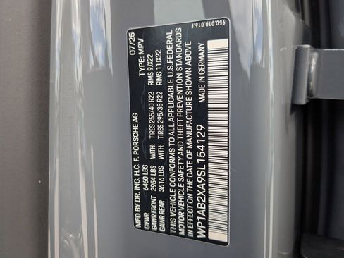 New 2025 Porsche Macan 4S Electric image 29