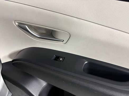 Used 2025 Hyundai Tucson SEL FWD image 16