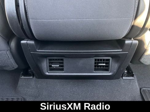 Certified 2022 Chevrolet Silverado 1500 Custom image 18