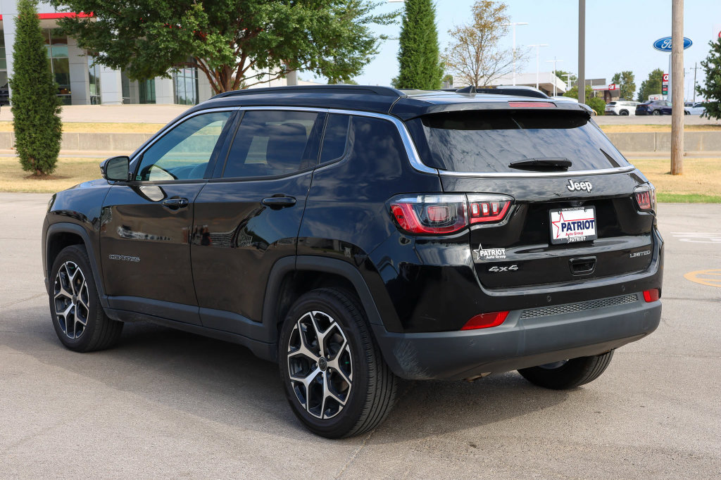 Used 2025 Jeep Compass Limited AWD/4WD image 5