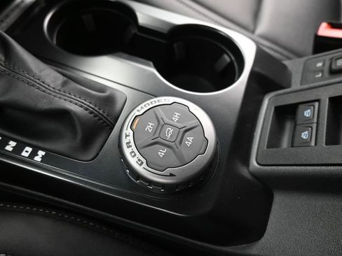 New 2025 Ford Bronco Badlands image 16