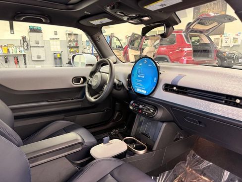 Certified 2025 MINI Cooper S FWD image 22