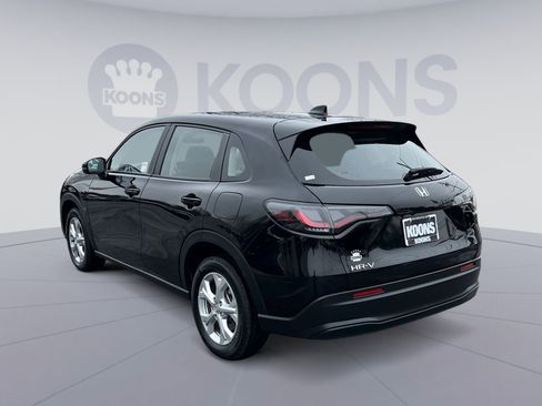 Used 2023 Honda HR-V LX image 4
