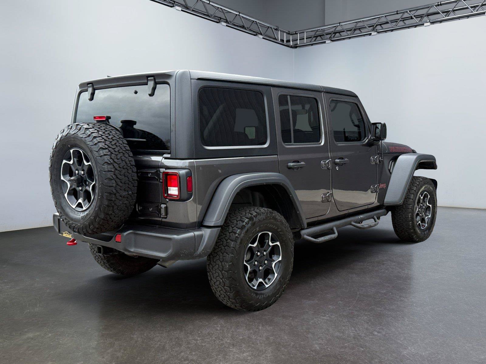 Used 2023 Jeep Wrangler Unlimited Rubicon AWD/4WD image 3