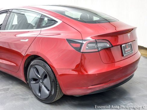 Used 2019 Tesla Model 3 Standard Range Plus RWD image 9