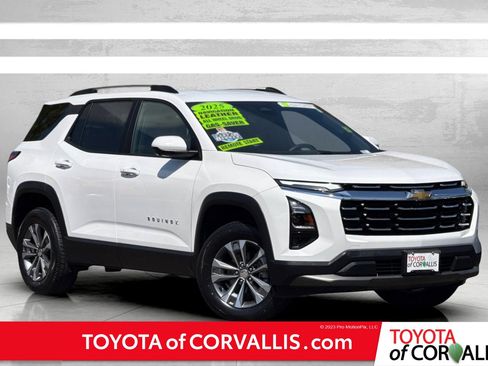 Used 2025 Chevrolet Equinox LT w/ Convenience Package II AWD/4WD image 1