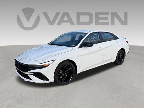 New 2026 Hyundai Elantra Sport FWD image 23