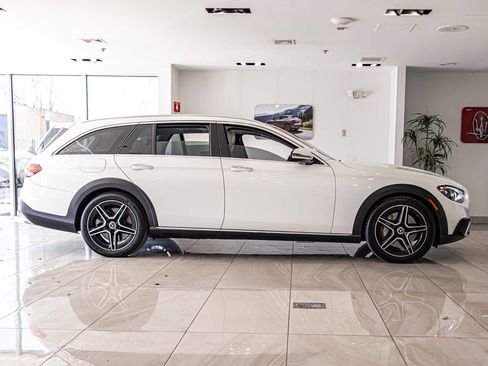 Used 2022 Mercedes-Benz E 450 4MATIC All-Terrain Wagon image 9