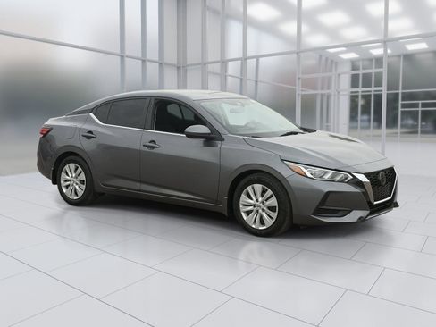 Certified 2023 Nissan Sentra S FWD image 8