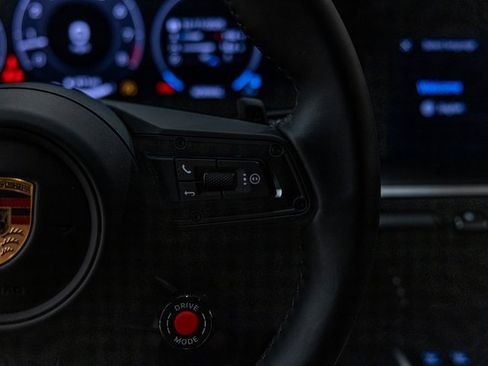 Used 2025 Porsche 911 Carrera image 41