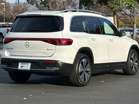 Used 2023 Mercedes-Benz EQB 300 4MATIC w/ Exclusive Package image 4