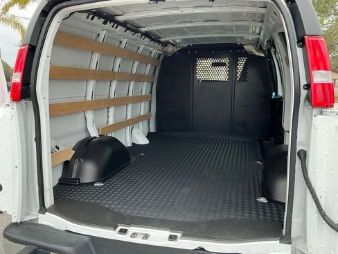 Used 2024 Chevrolet Express 2500 w/ Driver Convenience Package image 23