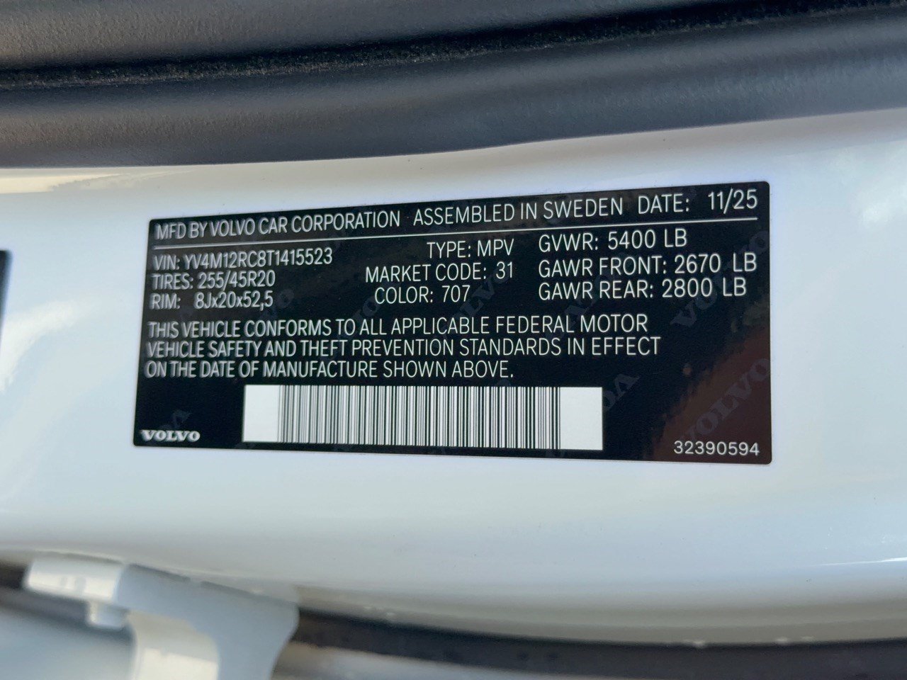 Certified 2026 Volvo XC60 B5 Plus AWD/4WD image 31