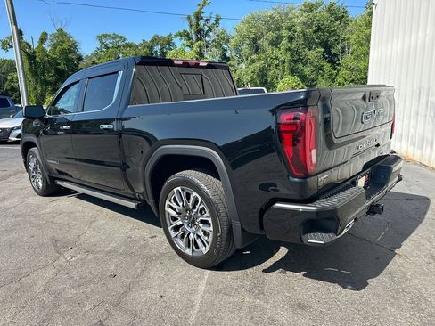 Used 2024 GMC Sierra 1500 Denali Ultimate AWD/4WD image 8