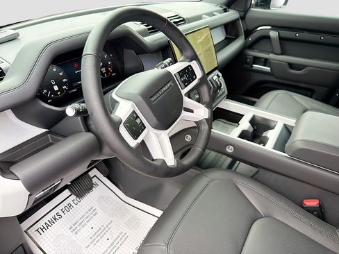 New 2026 Land Rover Defender 110 X-Dynamic SE AWD/4WD image 26
