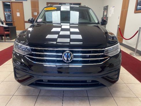 Used 2024 Volkswagen Tiguan SE image 7