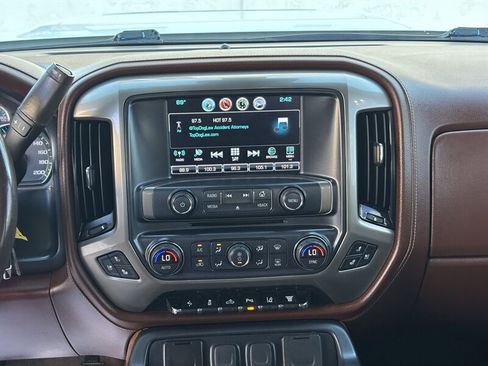 Used 2019 Chevrolet Silverado 2500 High Country image 18
