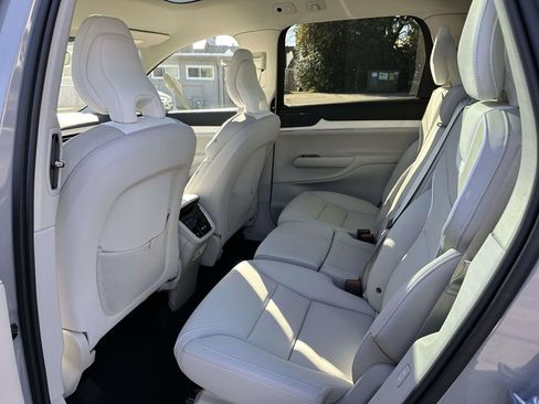 New 2025 Volvo EX90 Plus w/ Protection Package Premier image 13