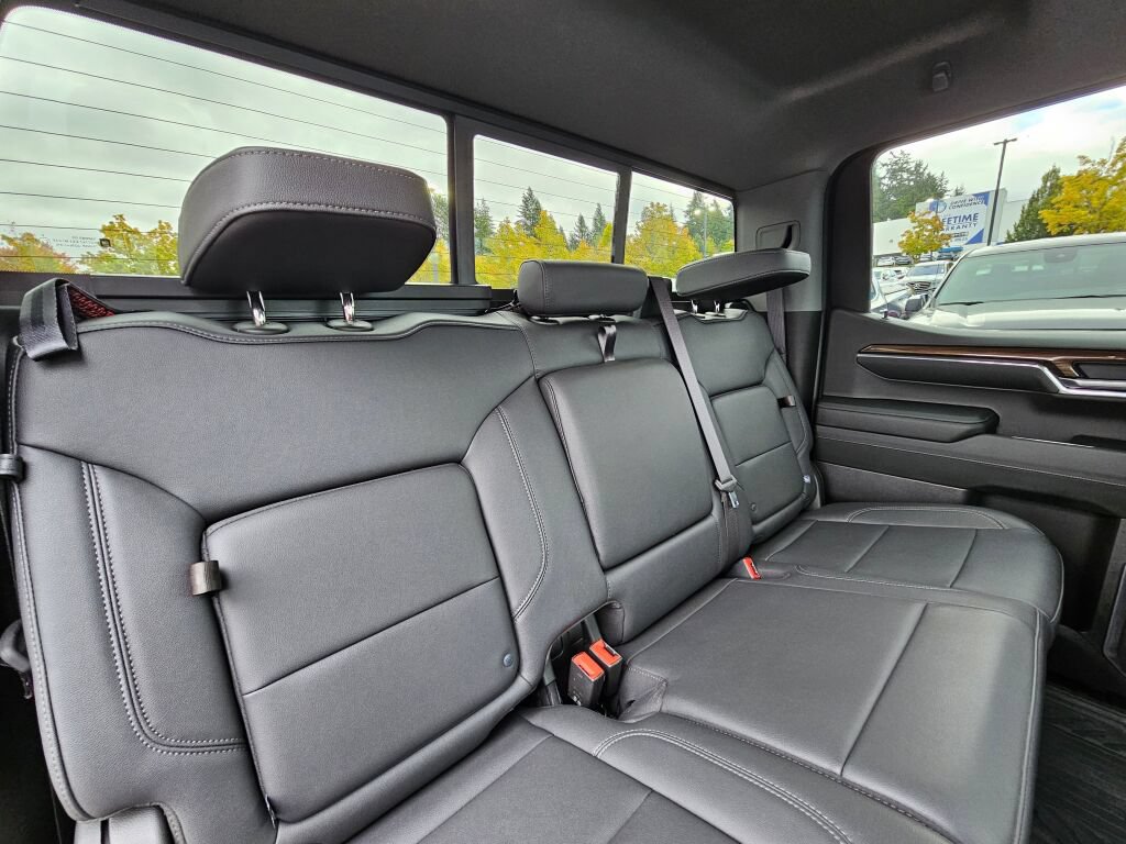 Certified 2024 Chevrolet Silverado 1500 RST w/ Convenience Package II AWD/4WD image 17