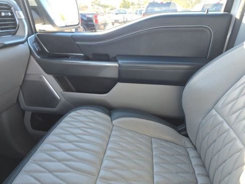 Used 2022 Ford F150 Limited image 18