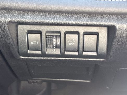 Certified 2022 Subaru Outback Touring AWD/4WD image 34