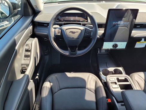 New 2025 Ford Mustang Mach-E Premium image 32