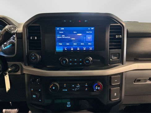 Used 2023 Ford F150 XLT w/ Trailer Tow Package AWD/4WD image 29
