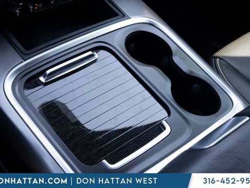 Used 2017 RAM 1500 Limited RWD image 12