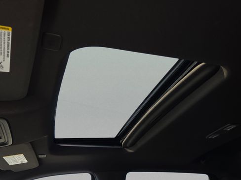 Used 2022 GMC Sierra 1500 Denali w/ Denali Premium Package image 19