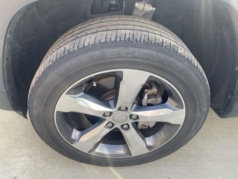 Used 2021 Jeep Grand Cherokee L Limited image 4