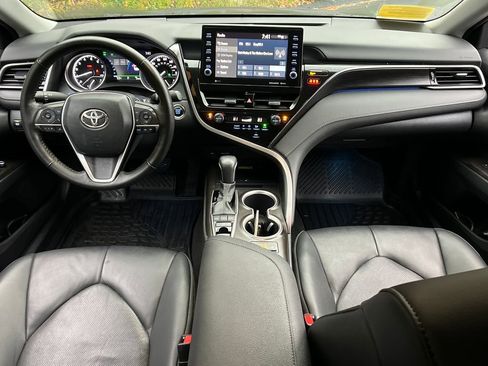 Used 2023 Toyota Camry XLE image 13