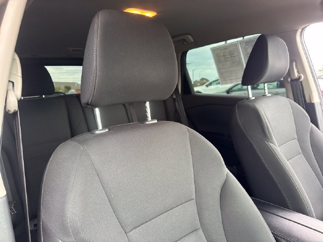 Used 2023 Nissan Rogue S FWD image 31