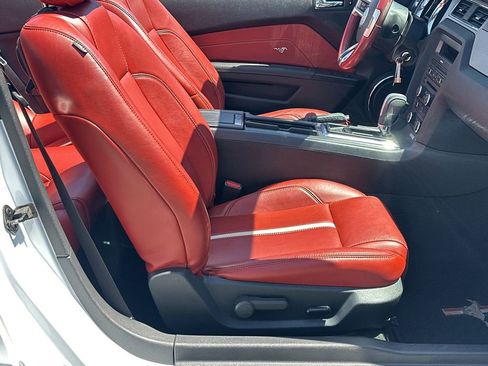 Used 2014 Ford Mustang GT Premium image 14