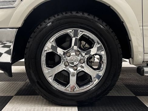 Used 2016 RAM 1500 Laramie w/ Convenience Group AWD/4WD image 8