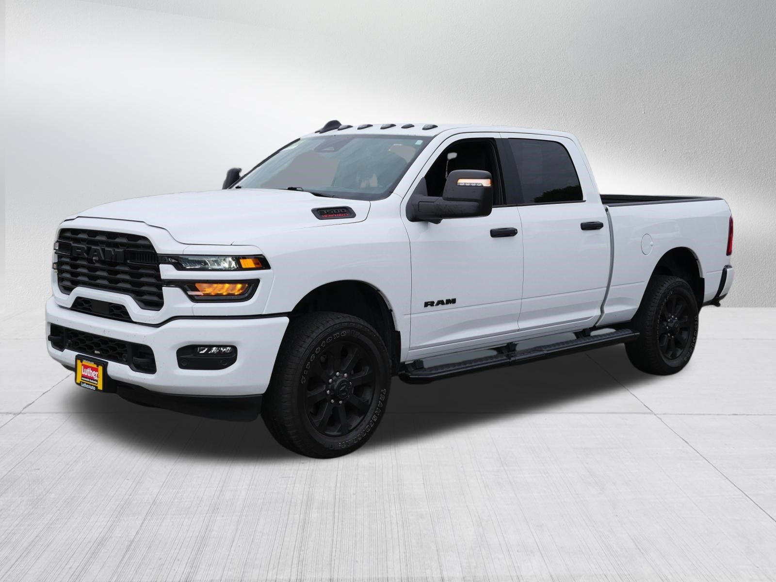 Used 2025 RAM 3500 Big Horn AWD/4WD image 3