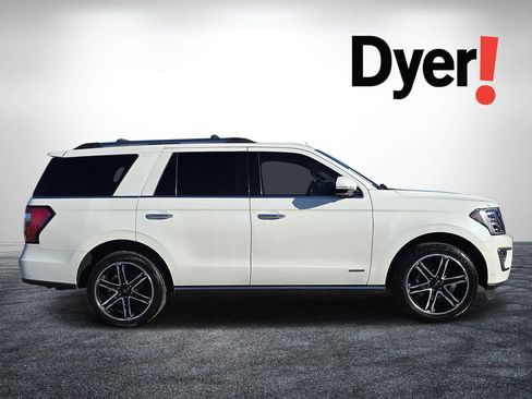 Used 2021 Ford Expedition Limited image 2