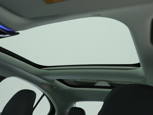 New 2026 Mercedes-Benz E 450 4MATIC Sedan image 9