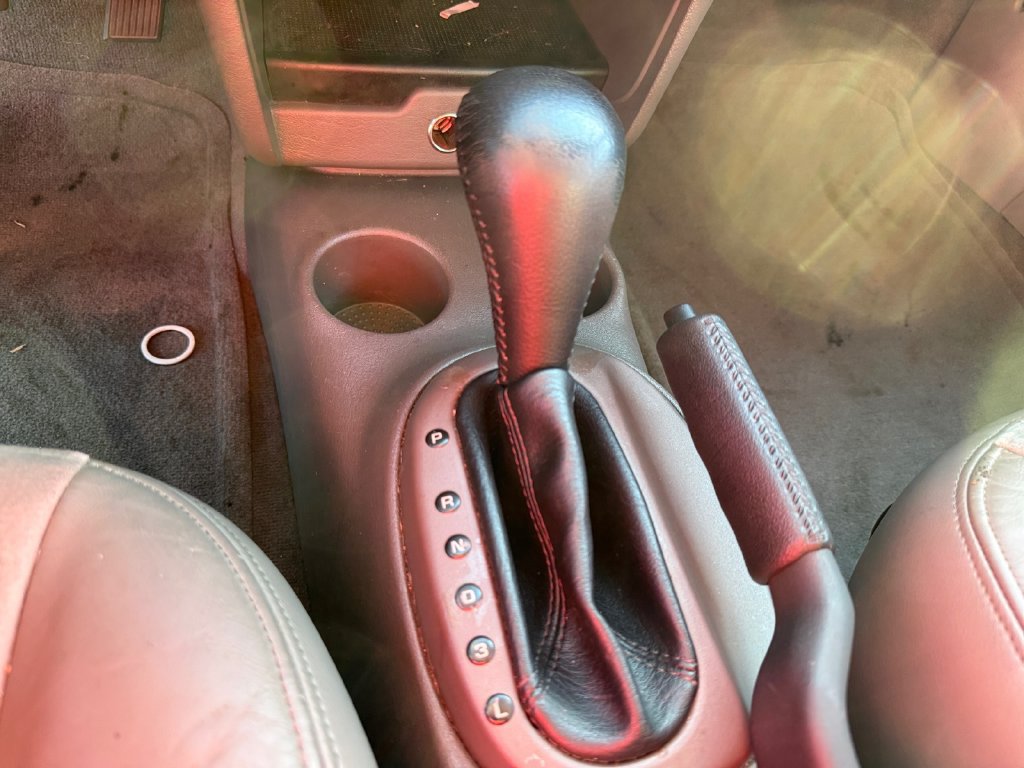 Used 2004 Chrysler Sebring LXi w/ Luxury Group FWD image 20