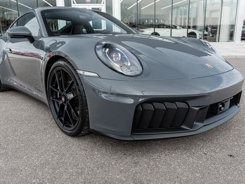 Used 2026 Porsche 911 Carrera GTS image 19
